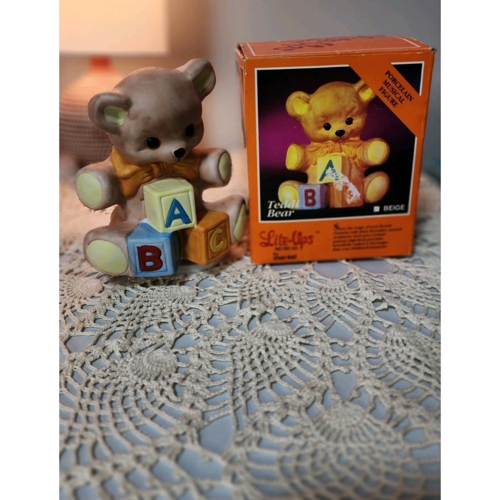 Mar-kel Lite-Ups Teddy Bear Vintage Porcelain Musical Rotating Figure Beige